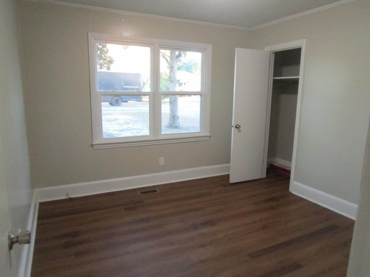 1914 Georgianna Dr - Photo 7 of 14