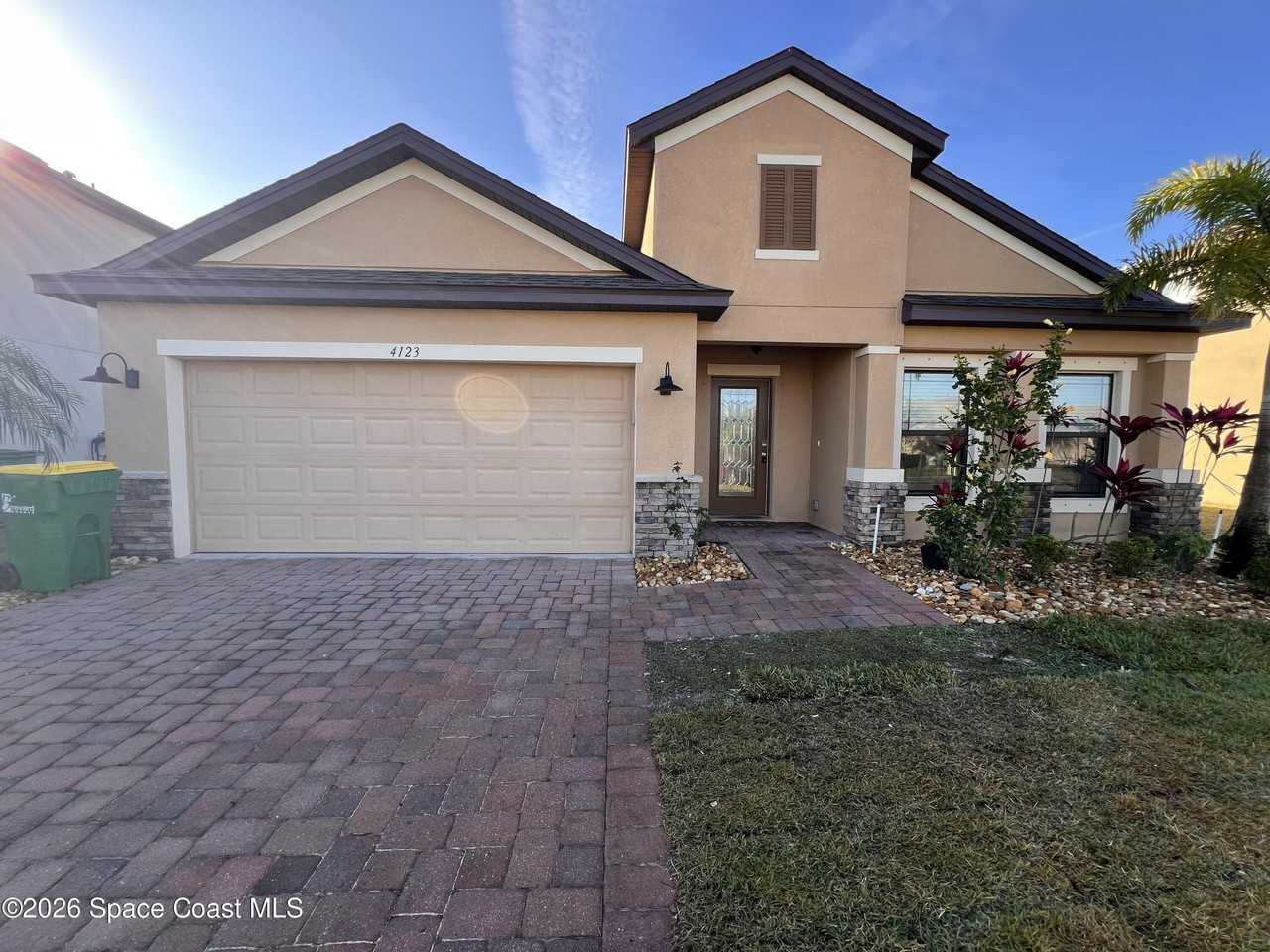 4123 Moccasin Dr - Photo 2 of 25