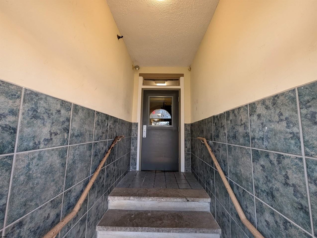 46 N Connecticut Ave - Photo 3 of 26