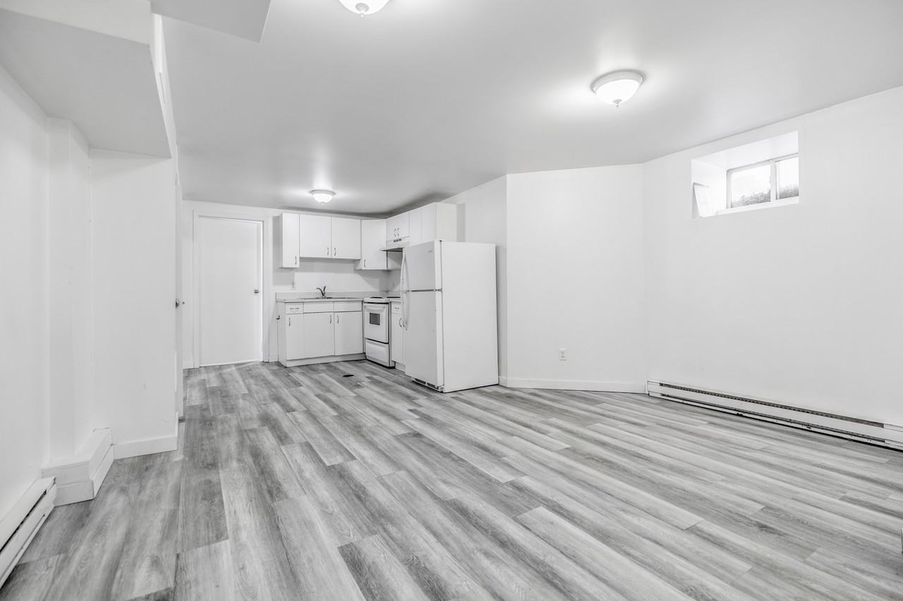 661 McMillan Avenue #4 - Photo 3 of 12