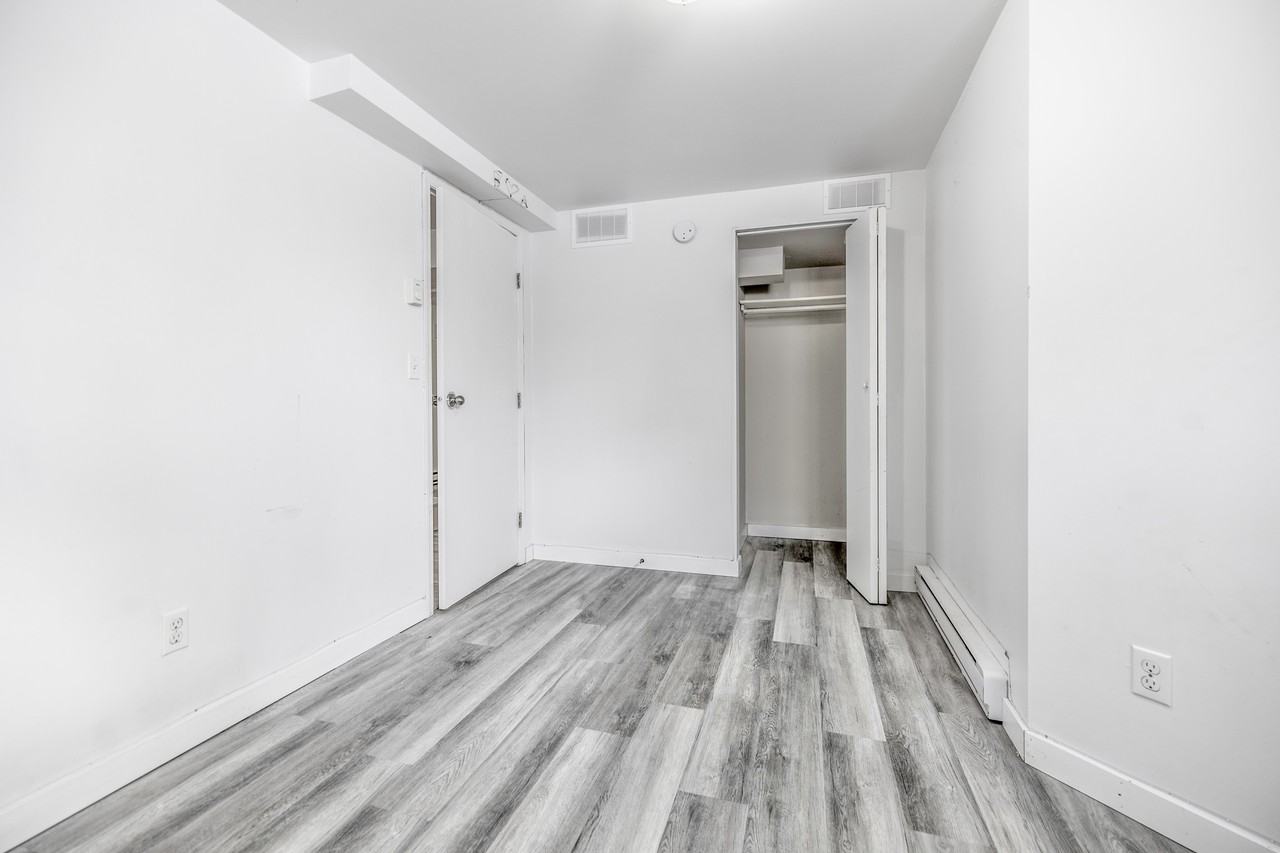 661 McMillan Avenue #4 - Photo 6 of 12