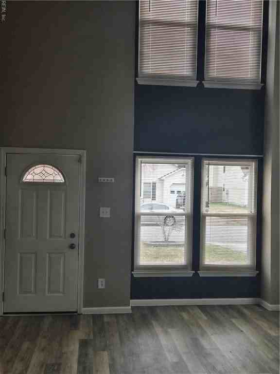 1061 Gauguin Dr - Photo 2 of 46