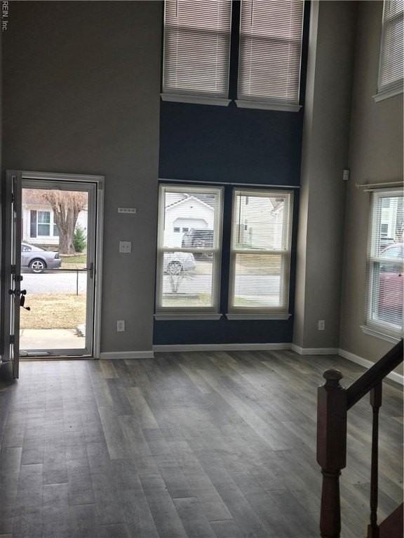 1061 Gauguin Dr - Photo 3 of 46