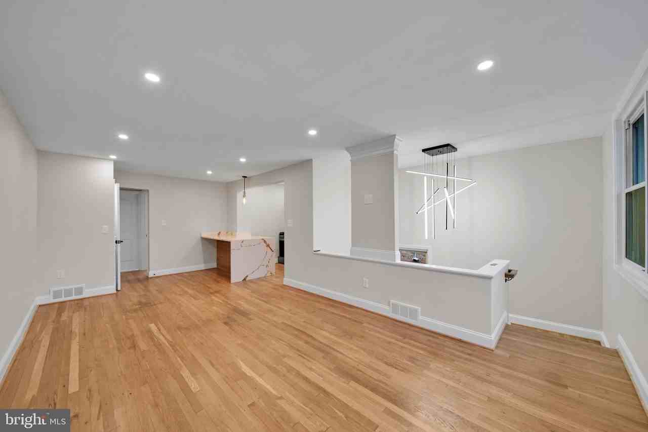 119 Victor St Ne Apt 2 #2 - Photo 3 of 25