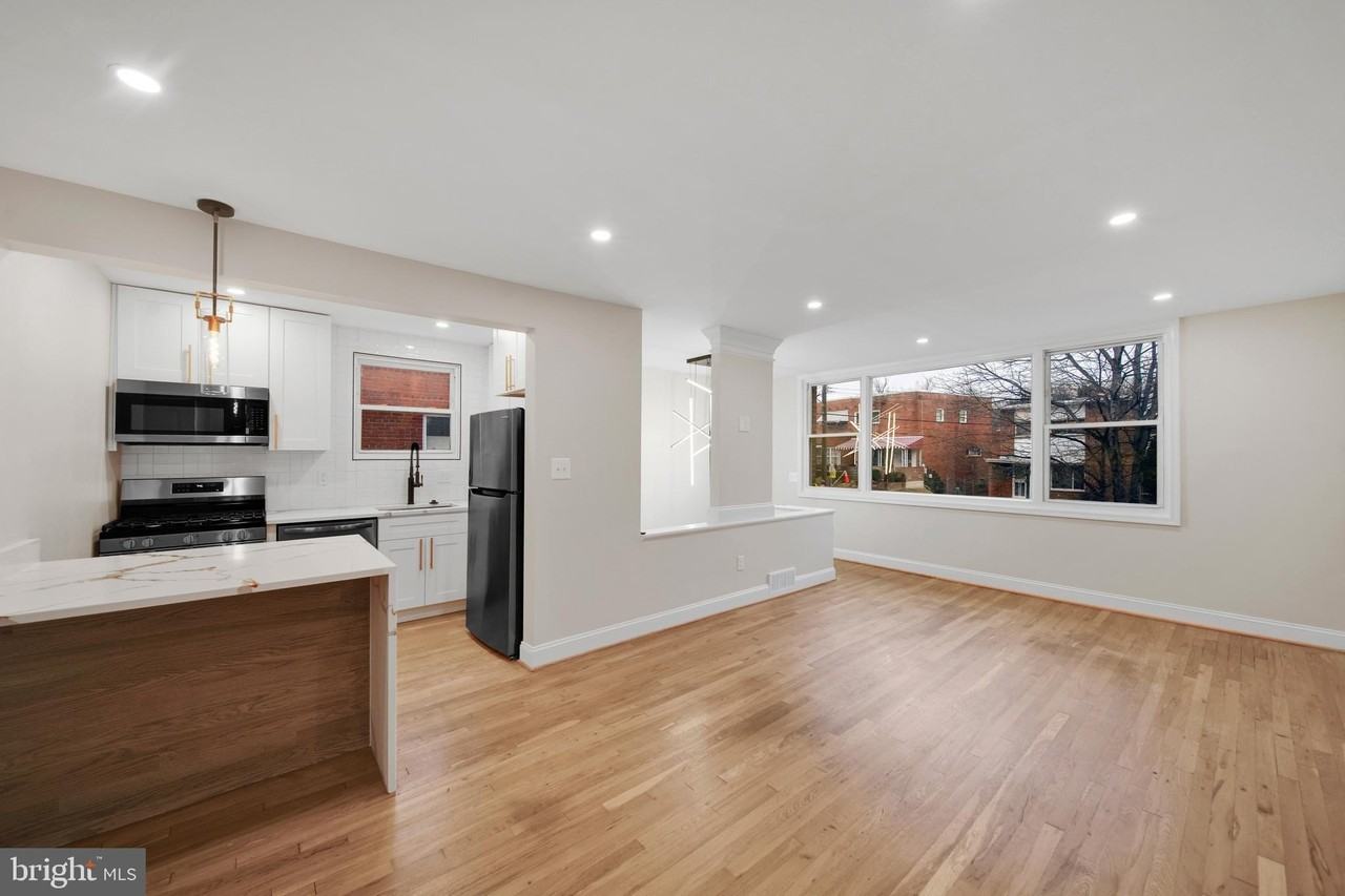 119 Victor St Ne Apt 2 #2 - Photo 5 of 25