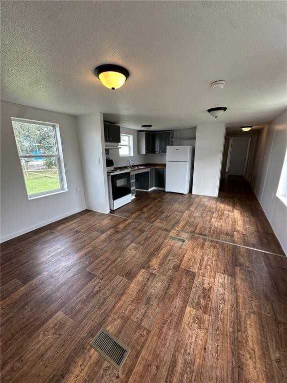 187 Wildwood Dr - Photo 4 of 9