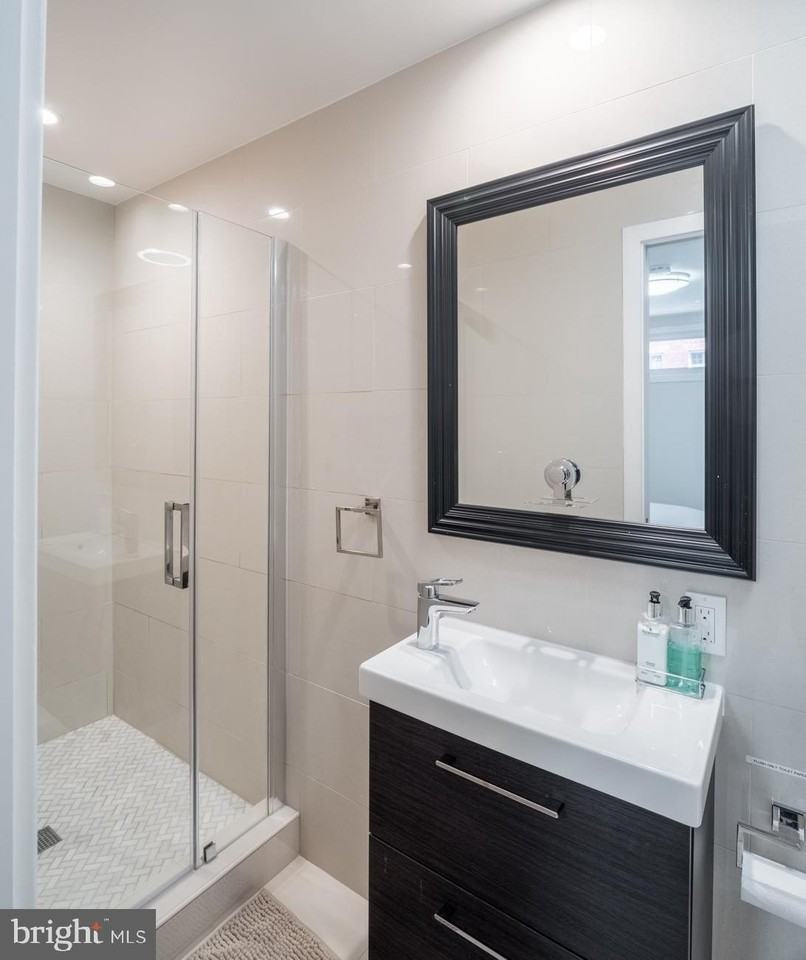 3500 P St Nw - Photo 4 of 15