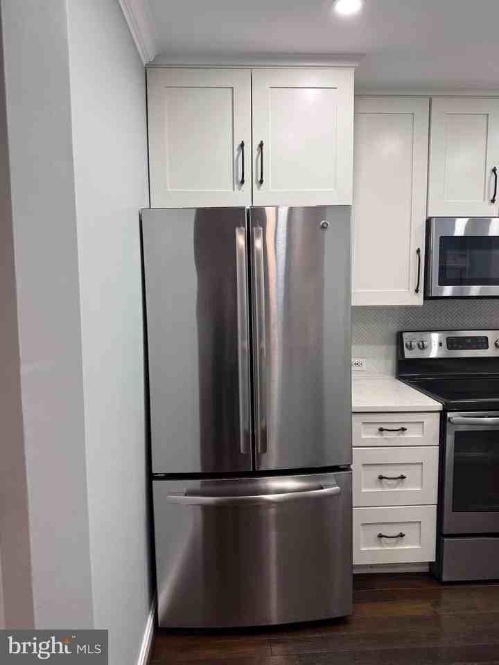 1308 Clifton St Nw Apt 111 #111 - Photo 4 of 20