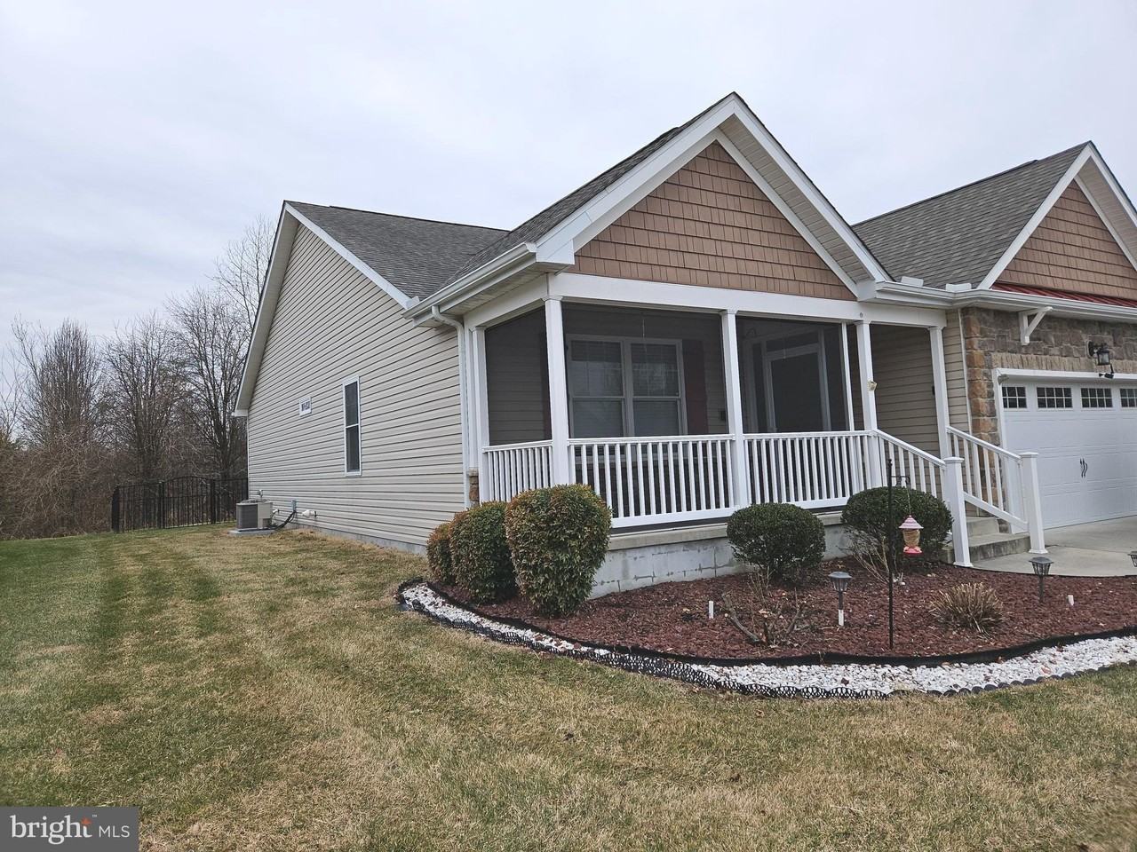 5 Harcourt Dr - Photo 2 of 37