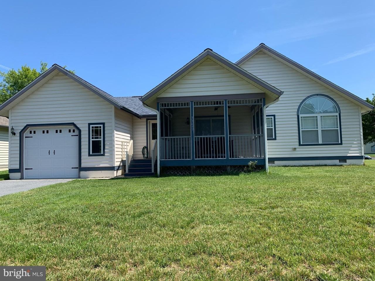 33697 Ashland Dr - Photo 3 of 19