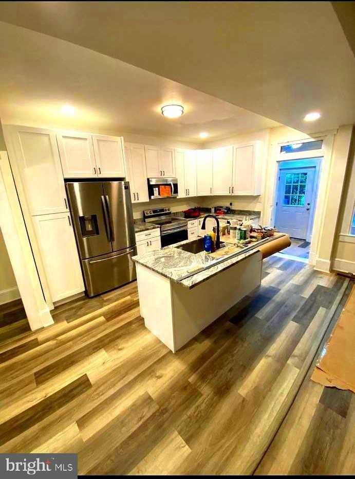 785 Fayette St - Photo 2 of 4