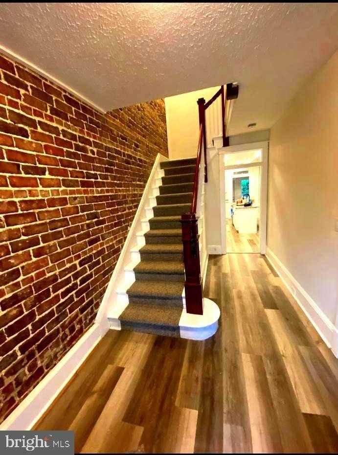 785 Fayette St - Photo 3 of 4