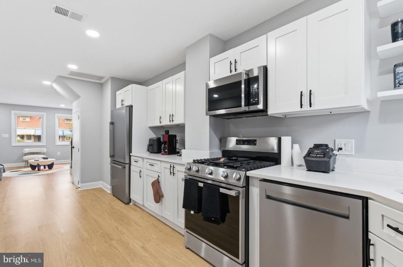 3527 Horton Ave - Photo 2 of 16