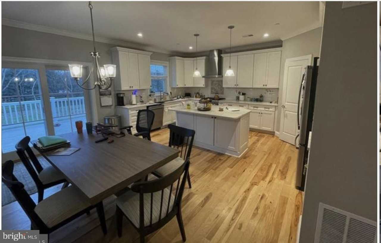 1318 Ivy Hill Rd - Photo 4 of 8