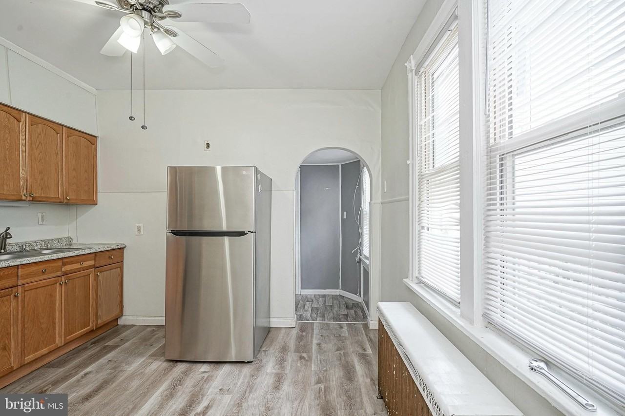 30 S Railroad Ave - Photo 6 of 24