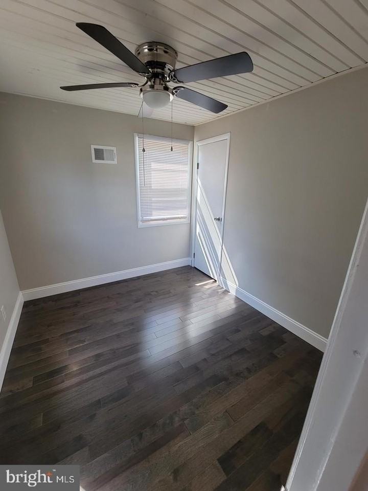 104 University Blvd - Photo 7 of 14