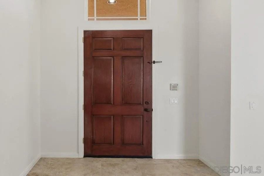 16998 Obsidian Dr - Photo 6 of 50