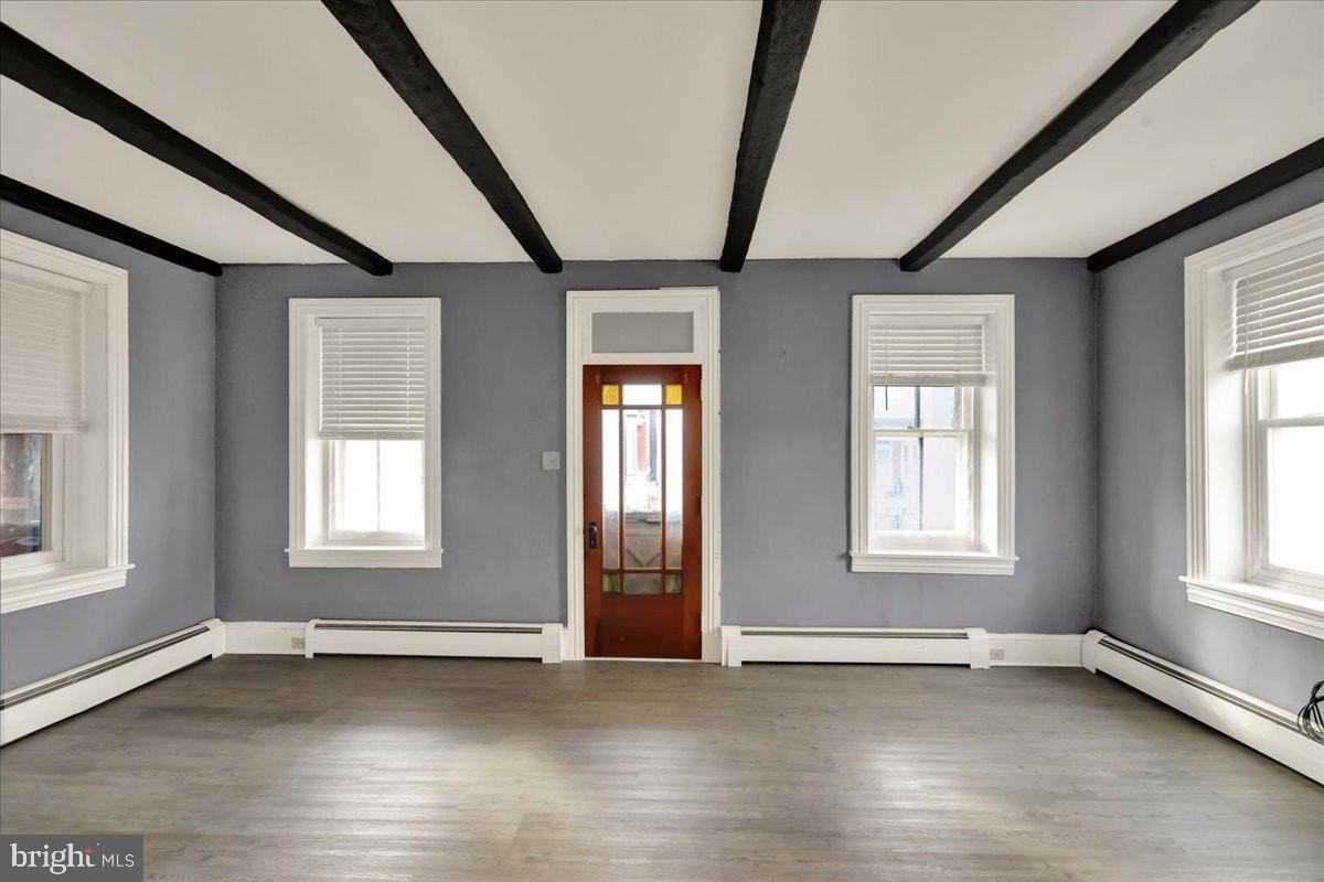 431 Main St - Photo 6 of 27