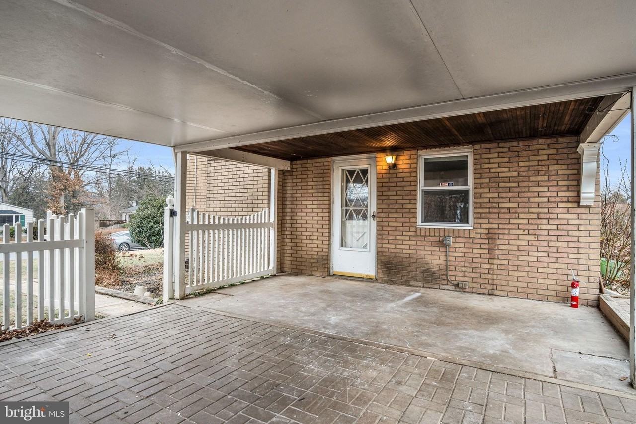 5141 Sunset Dr - Photo 3 of 34