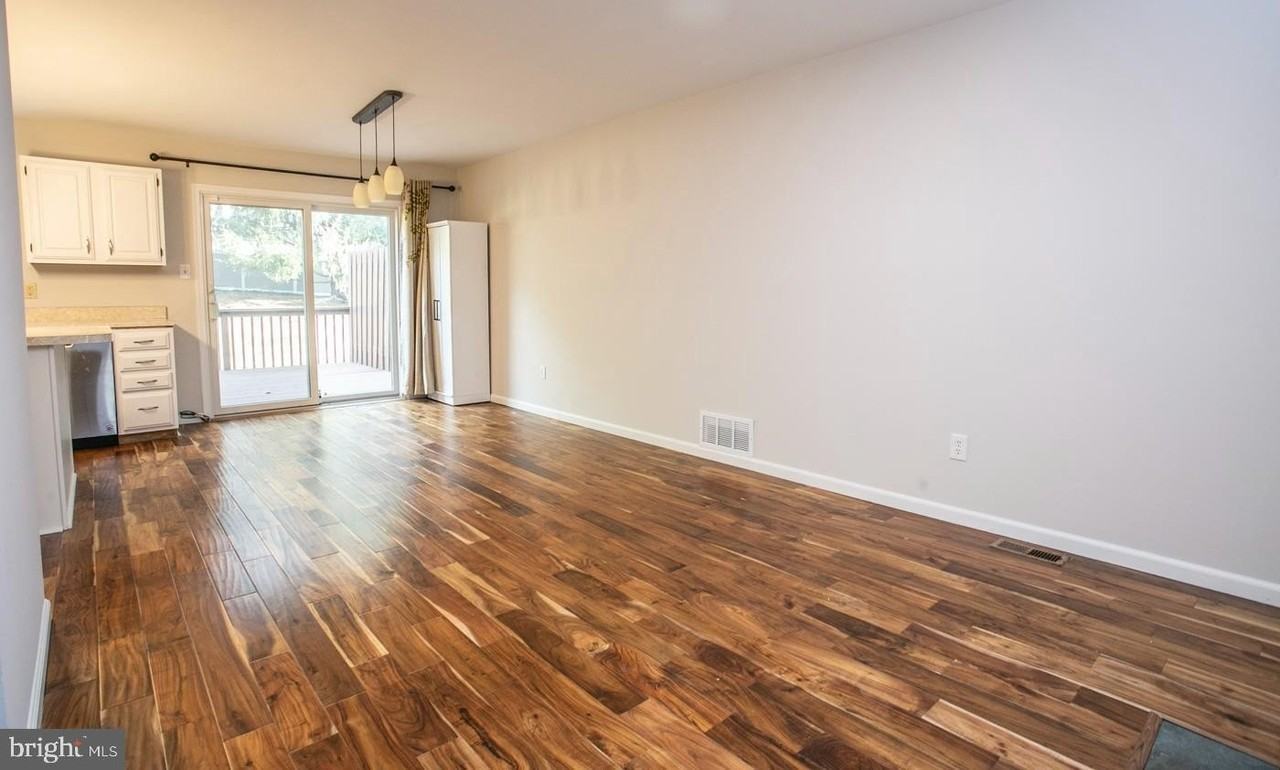 524 Hancock Ct - Photo 4 of 40