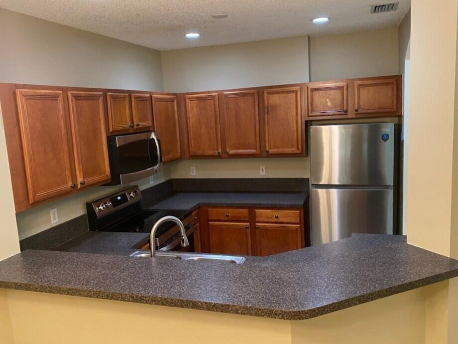 4551 Palmbrooke Cir - Photo 3 of 20