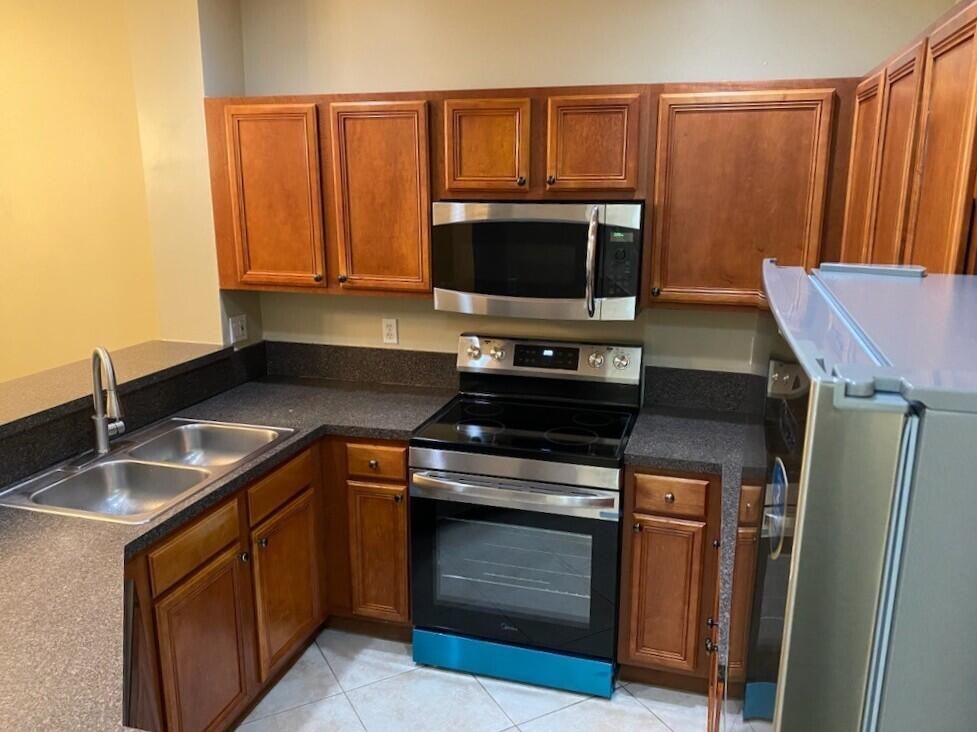 4551 Palmbrooke Cir - Photo 4 of 20