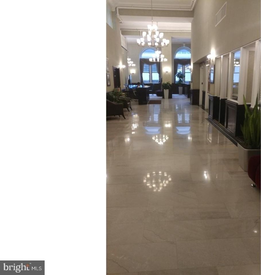 1324 Locust St Apt 512 #512 - Photo 4 of 14