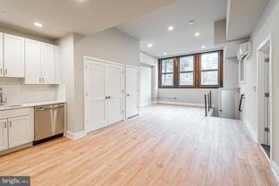 1300 S 19th St Apt 7 #7 - Photo 1 of 1