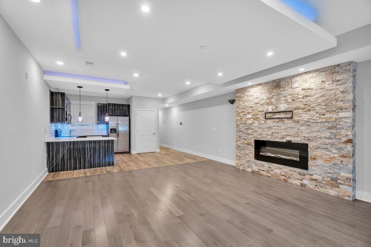 2562 Frankford Ave Fl 2 #2 - Photo 2 of 23