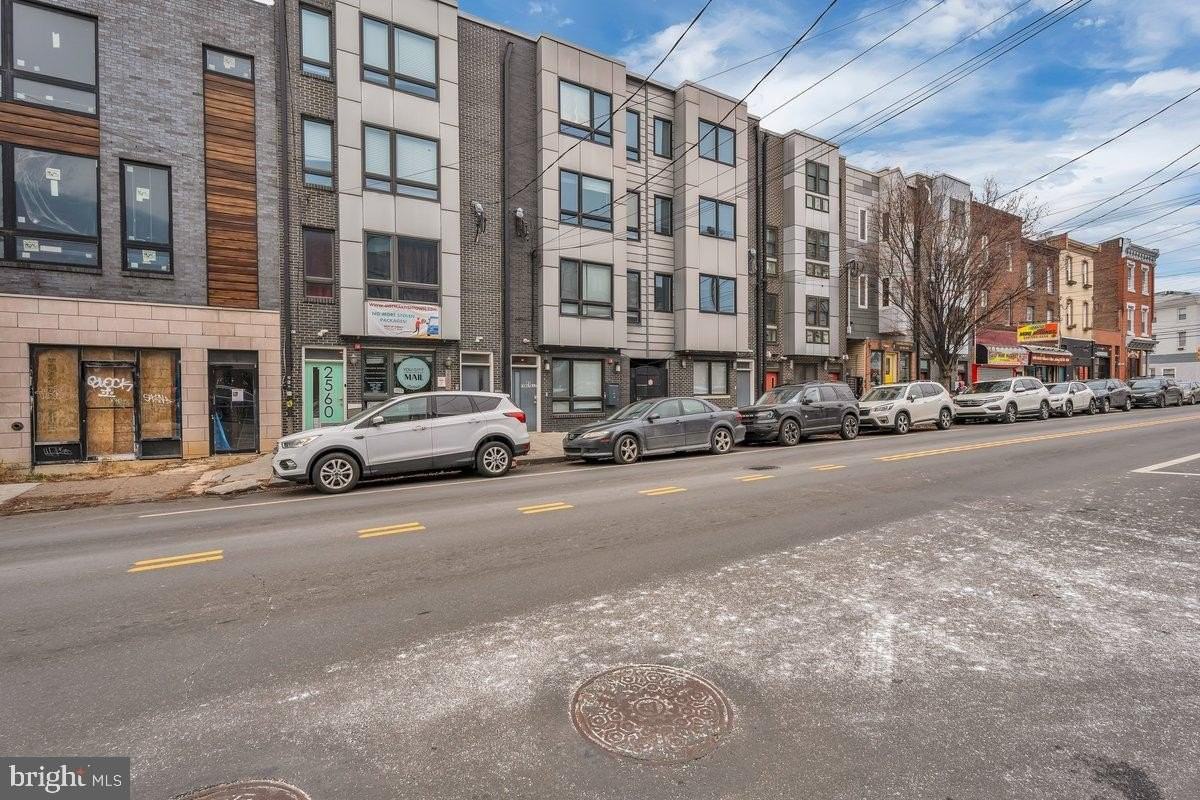2562 Frankford Ave Fl 2 #2 - Photo 5 of 23