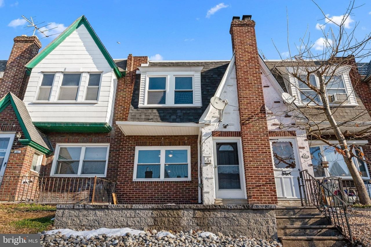 4313 Teesdale St - Photo 4 of 35