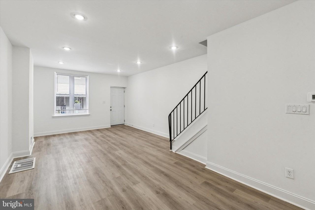 1761 N Newkirk St - Photo 2 of 17