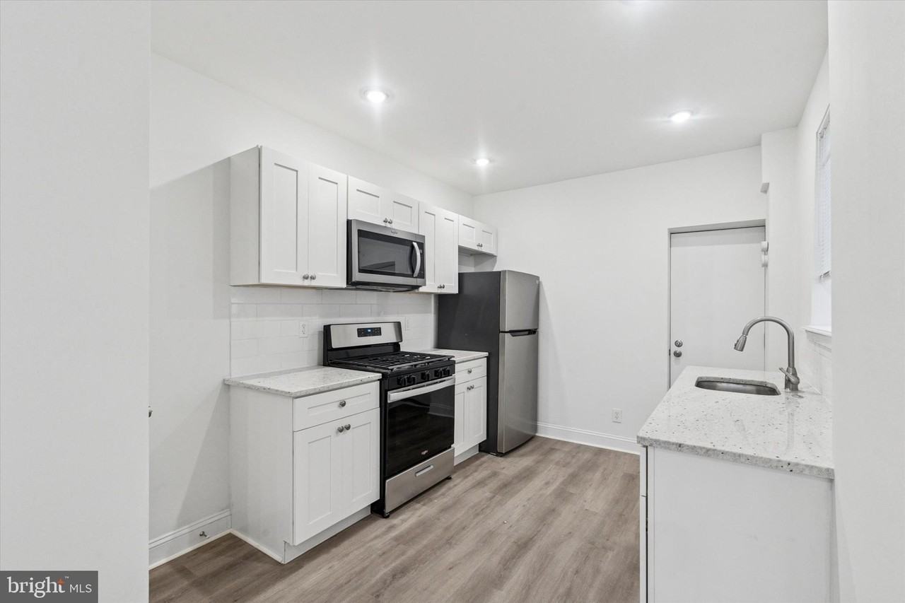 1761 N Newkirk St - Photo 3 of 17