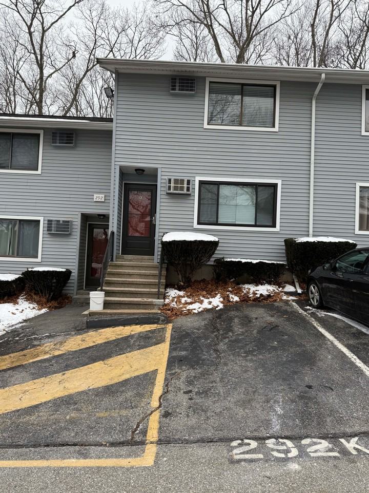 292 Meridian St Apt K - Photo 2 of 2