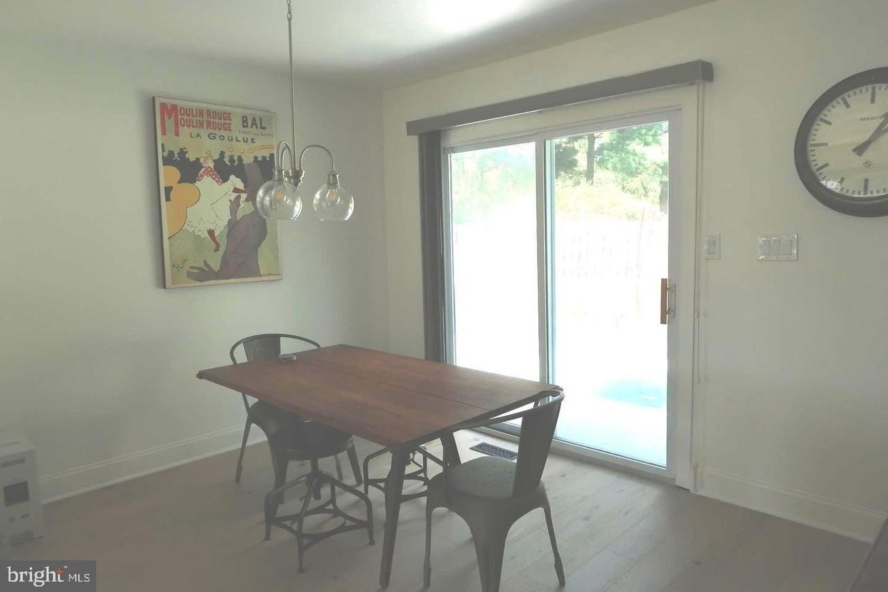 9530 Ashbourn Dr - Photo 5 of 33