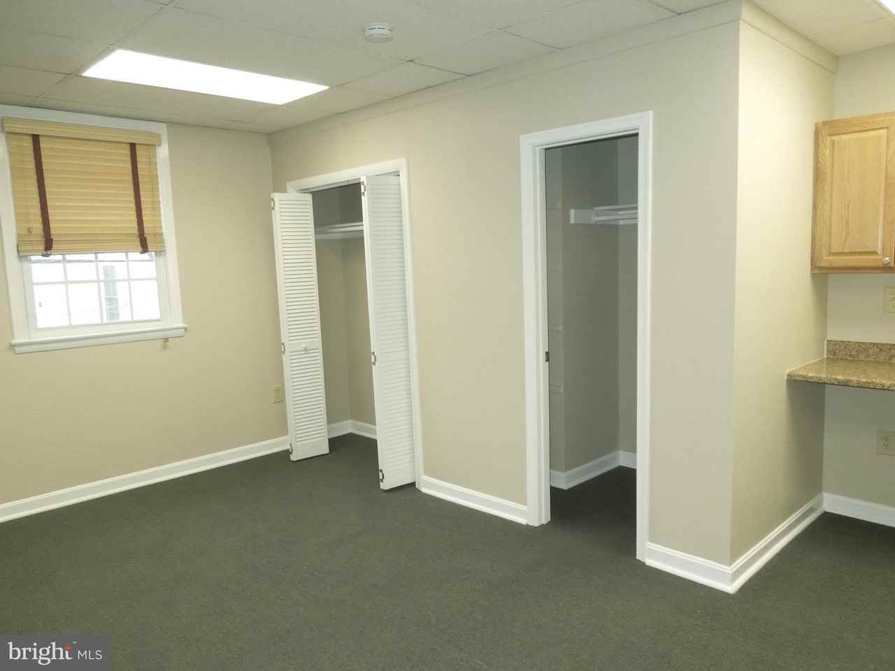 110 E Market St Unit 3 #3 - Photo 4 of 5