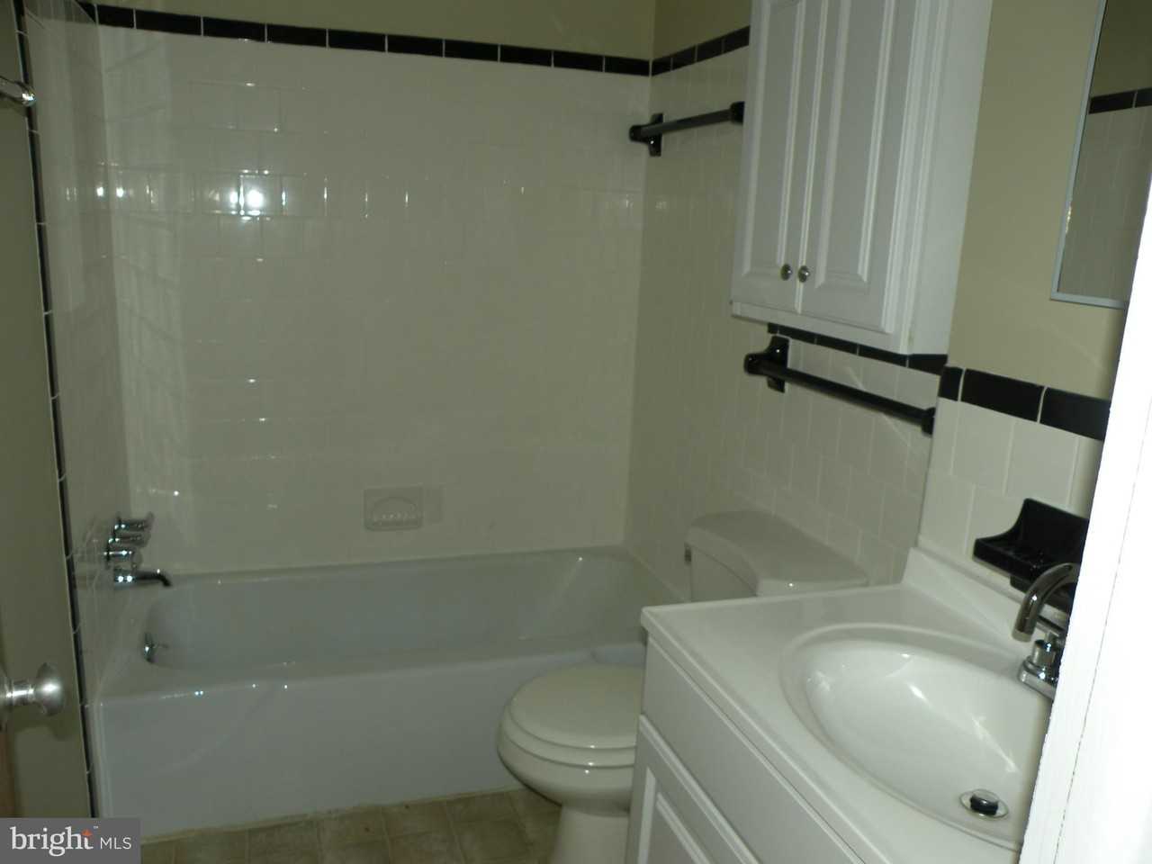 110 E Market St Unit 3 #3 - Photo 5 of 5