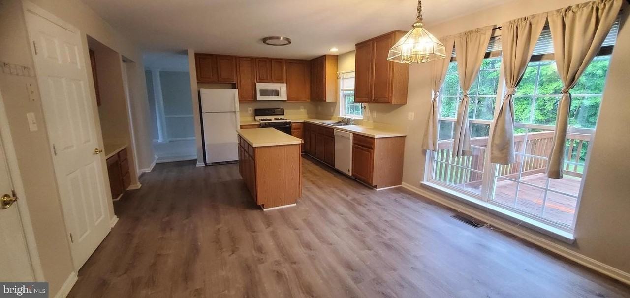 12969 Queen Chapel Rd - Photo 3 of 15