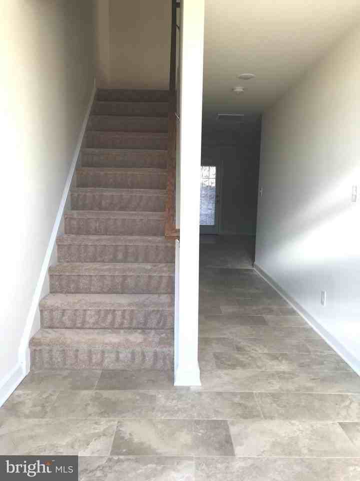 44 Andrews Pl - Photo 3 of 15