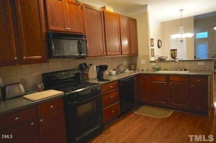 128 Florians Dr - Photo 6 of 24