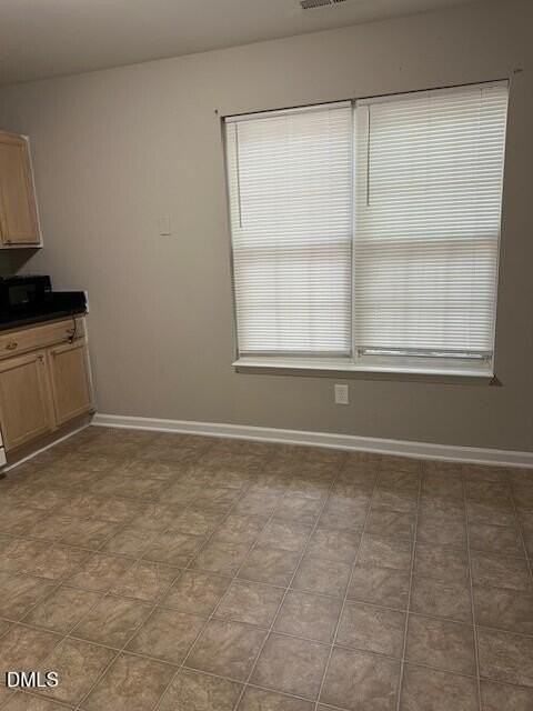 15 Red Ln - Photo 5 of 16