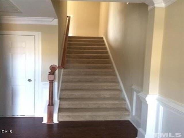 1404 Providence Green Ln - Photo 2 of 9