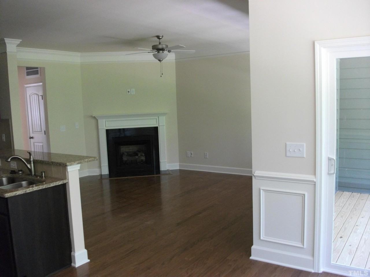 2051 Weston Green Loop - Photo 4 of 10