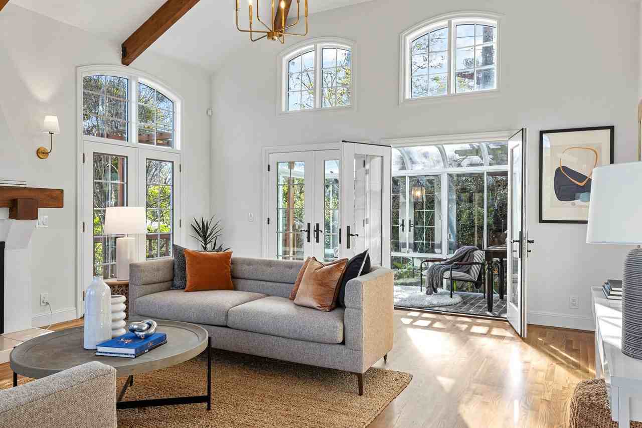 344 Summit Ave - Photo 4 of 41