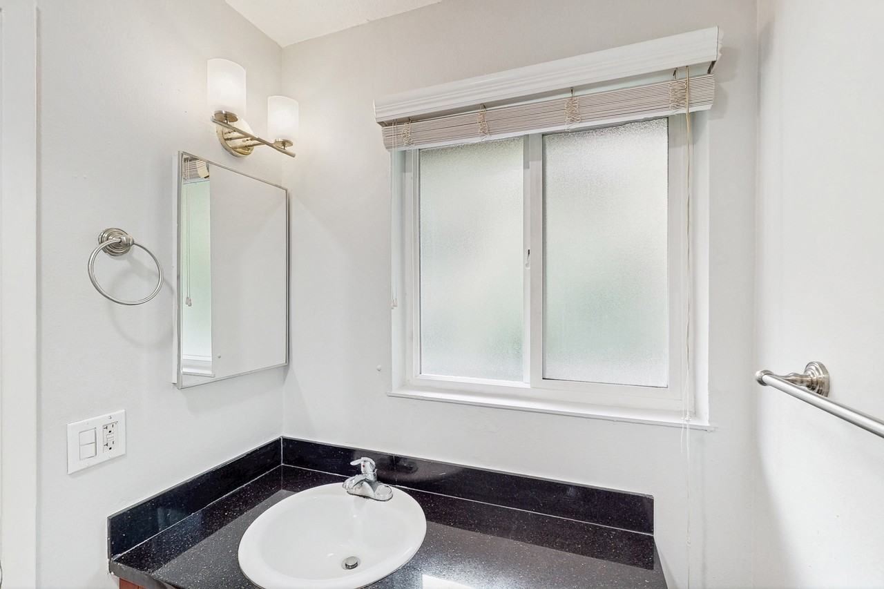 646 Corbett Avenue #603 - Photo 7 of 25