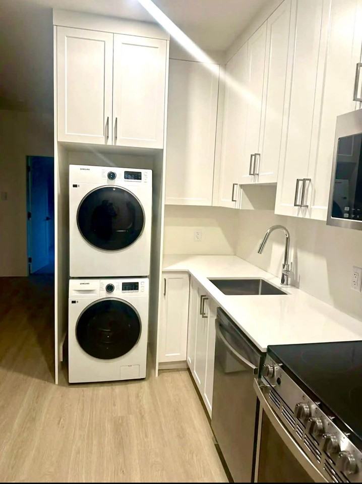 20205 42A Ave - Photo 3 of 7