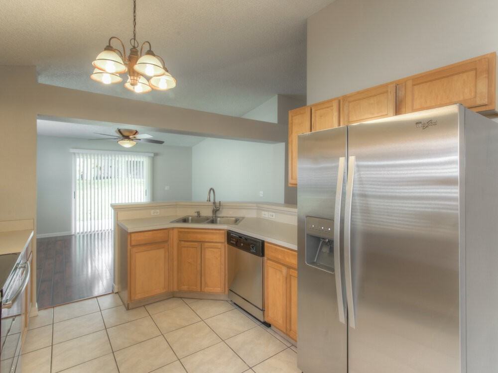 762 Welch Hill Cir - Photo 5 of 15