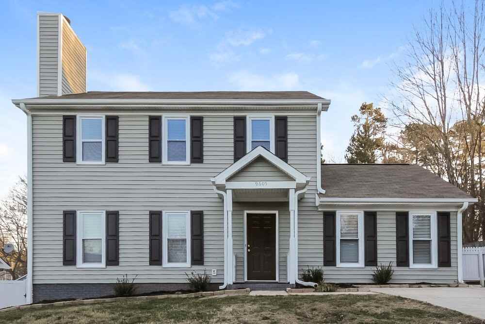 9605 Manus Ct - Photo 4 of 20