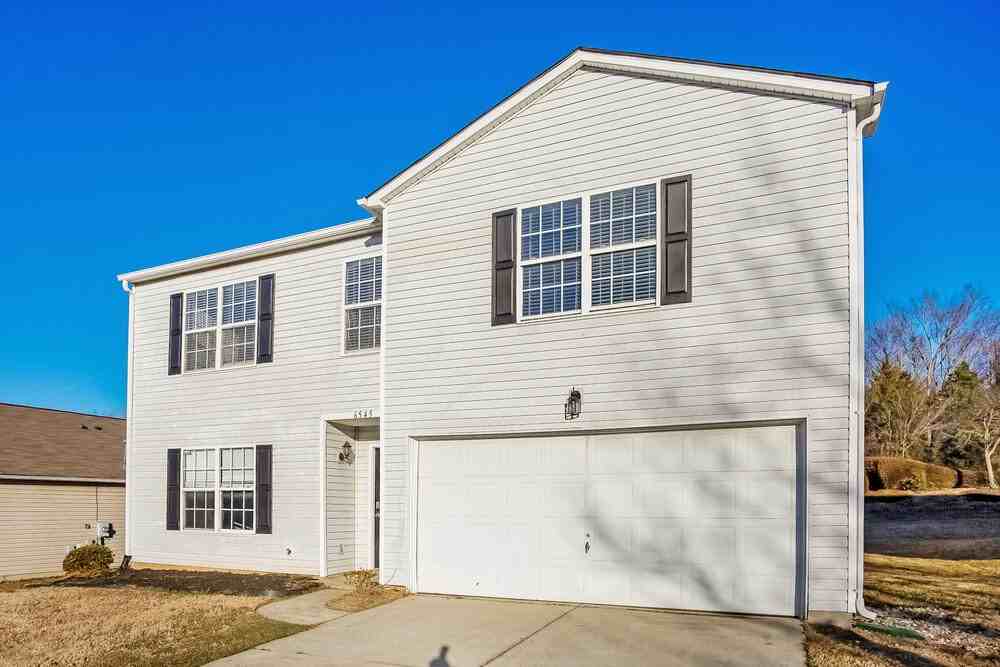 6545 Ziegler Ln - Photo 4 of 17