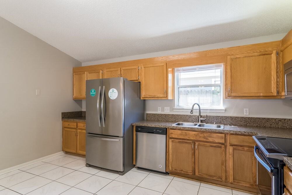 2011 Cardiff Ln - Photo 6 of 14